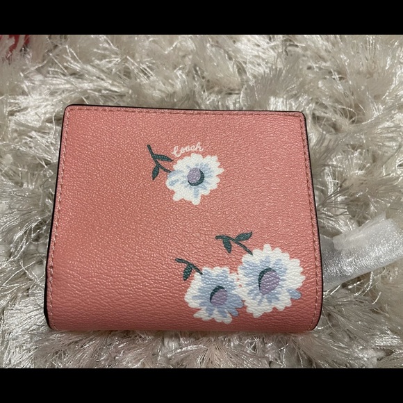 🌸🌸🆕 Coach Boxed Snap Wallet With Daisy Print🌸 - Picture 4 of 11